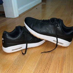 Nike air max golf shoes